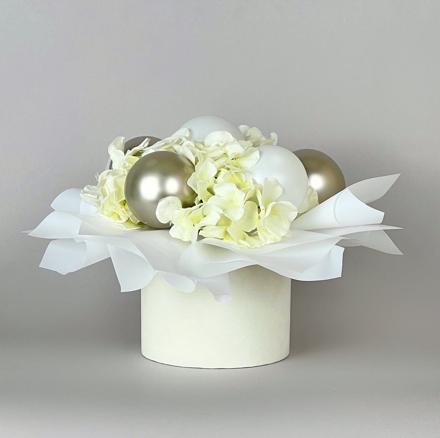 Velvet Round Flower Box 6" x 5,5" | 16 × 14 cm Ivory (1 pc)