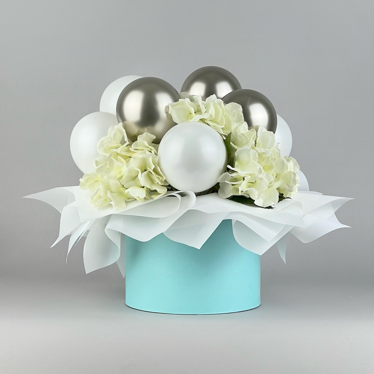 Round Flower Box 8" x 7" | 20 × 17 cm Light Blue (1 pc)