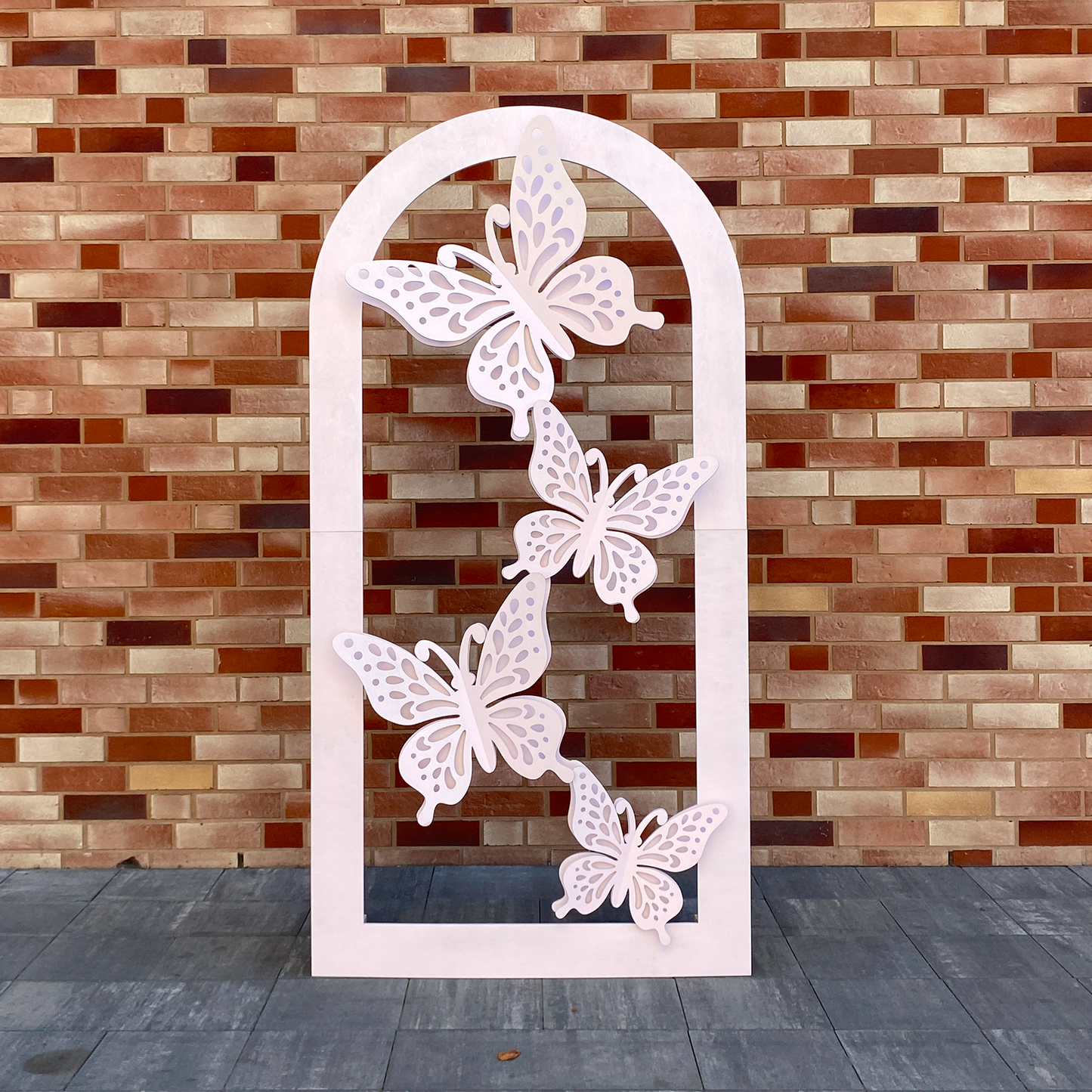 Wooden Arch with Removable Butterflies - Painted (1 pc)