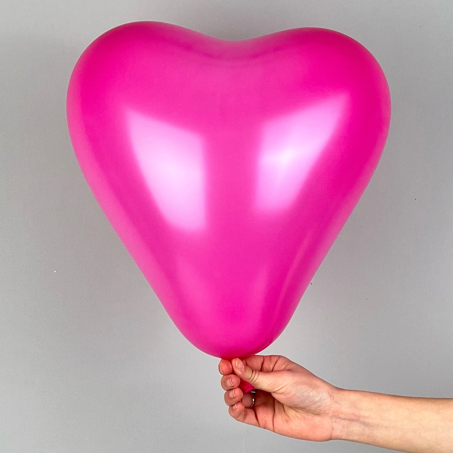 Kalisan 12" Heart | Standard Fuchsia (25 pcs)