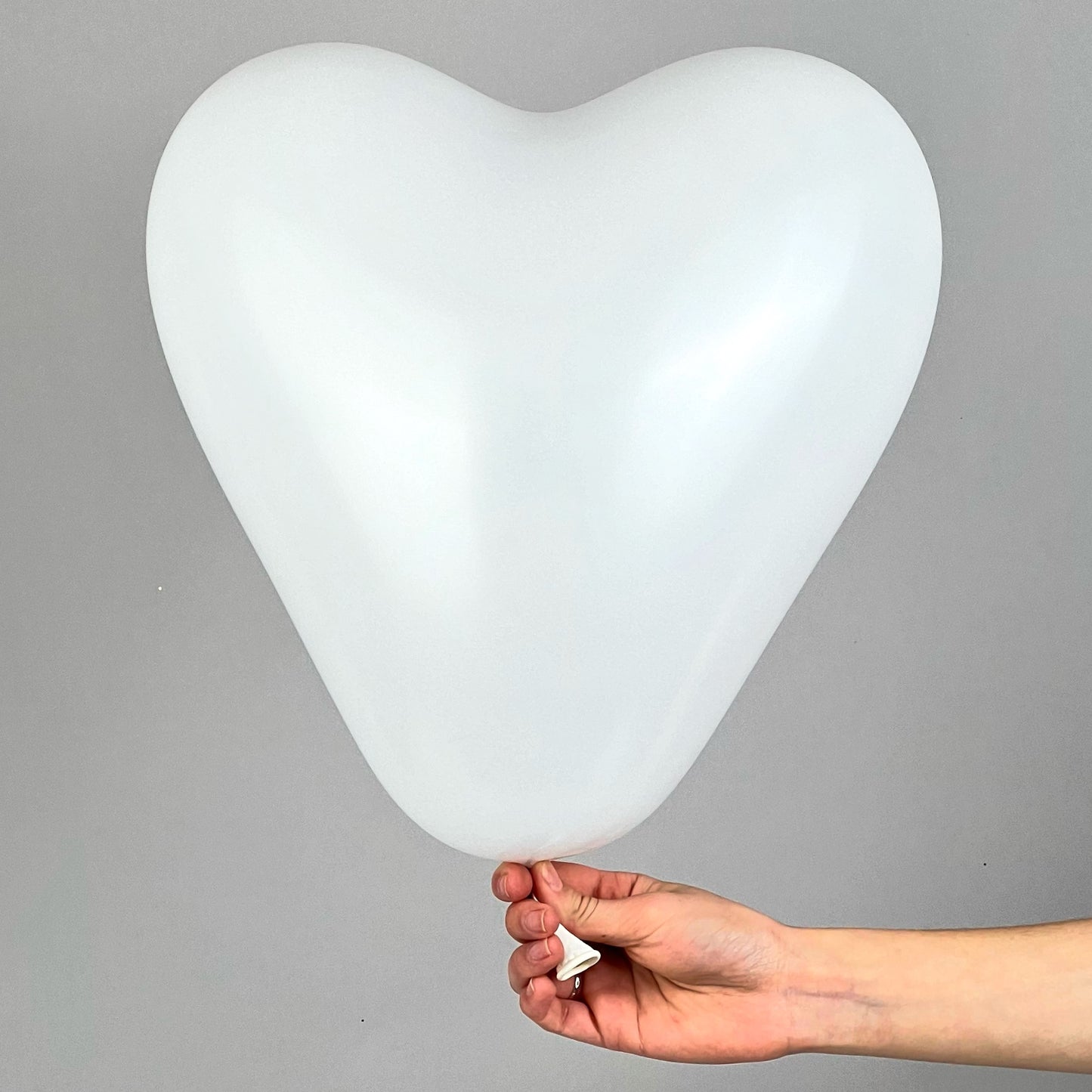 Kalisan 12" Heart | Standard White (25 pcs)