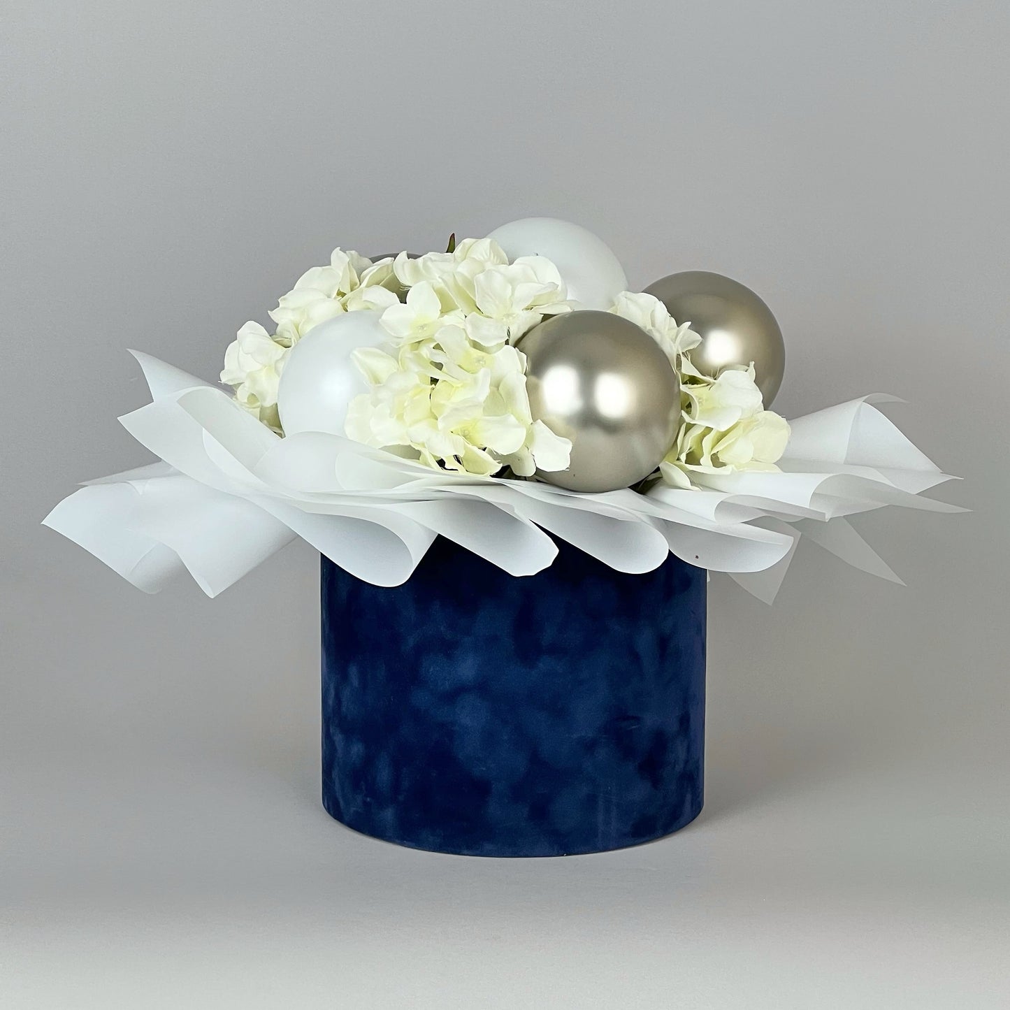 Velvet Round Flower Box 8" x 7" | 20 × 18 cm Blue (1 pc)