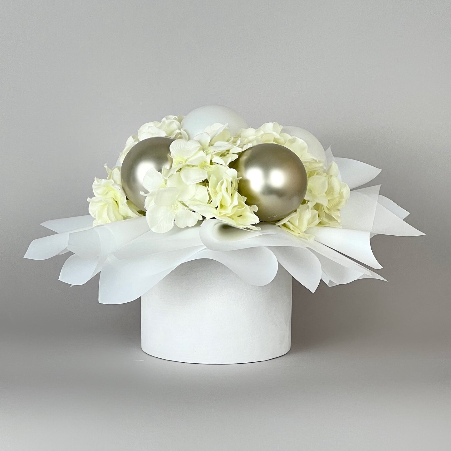Velvet Round Flower Box 6" x 5,5" | 16 × 14 cm White (1 pc)