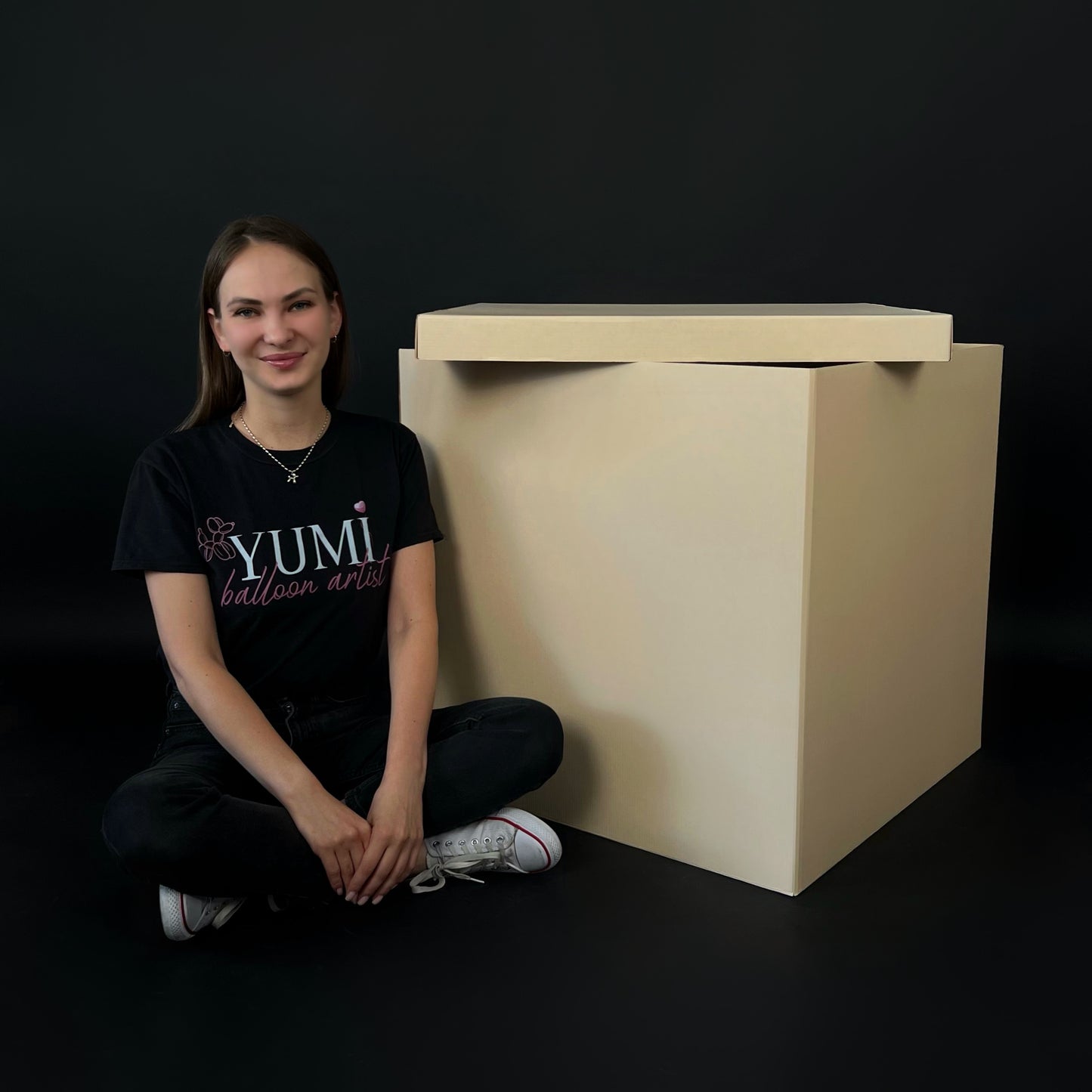 Surprise Balloon Box 70 cm | 28"  - Beige (1 pc)